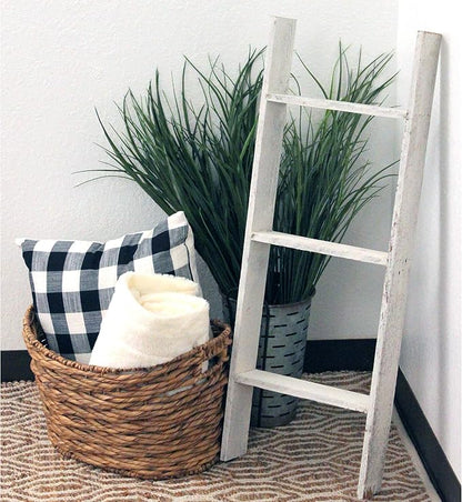 BARNWOODUSA Throw Blanket Ladder – Fully Assembled Reclaimed Wood – Rustic Decorative Ladder for Towels, Quilts – Perfect Farmhouse Decor for Bathroom, Porch, or Living Room,3-Foot White