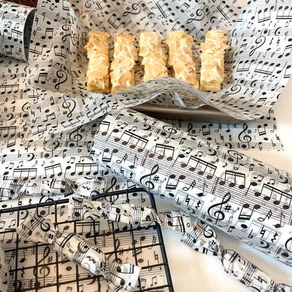 Suiwen 150 Black and White Music Note Patterned Wax Paper, Food Picnic Paper, Greaseproof Paper, Waterproof Dry Hamburger Liners Wrapping Tissue for Plastic Food Basket