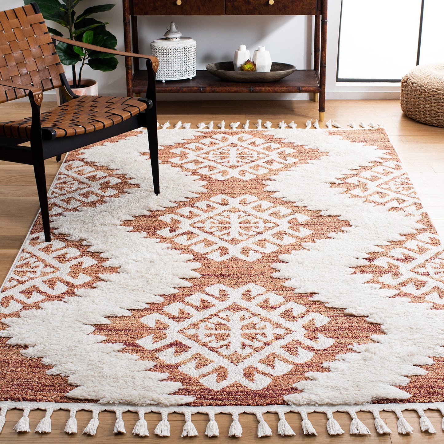 SAFAVIEH Area Rug 8x10 - Moroccan Tassel Shag Collection - Large - Orange & Ivory, Boho Design, Non-Shedding & Easy Cleaning, Plush Pile, Ideal for Living Room, Bedroom, Dining Space (MTS652P)