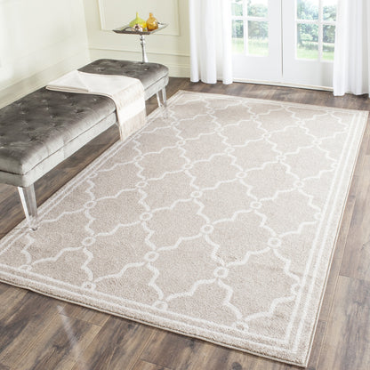 SAFAVIEH Amherst Collection Accent Rug - 3' x 5', Wheat & Beige, Trellis Design, Non-Shedding & Easy Care, Ideal for High Traffic Areas in Entryway, Living Room, Bedroom (AMT414S)