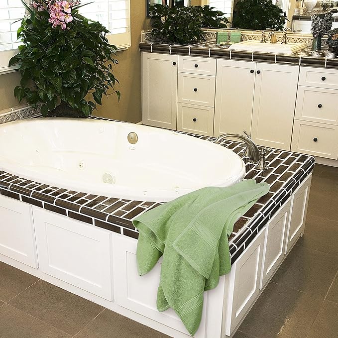 Utopia Towels 4 Pack Premium Bath Towels Set, 27 by 54 Inches, 100% Ring Spun