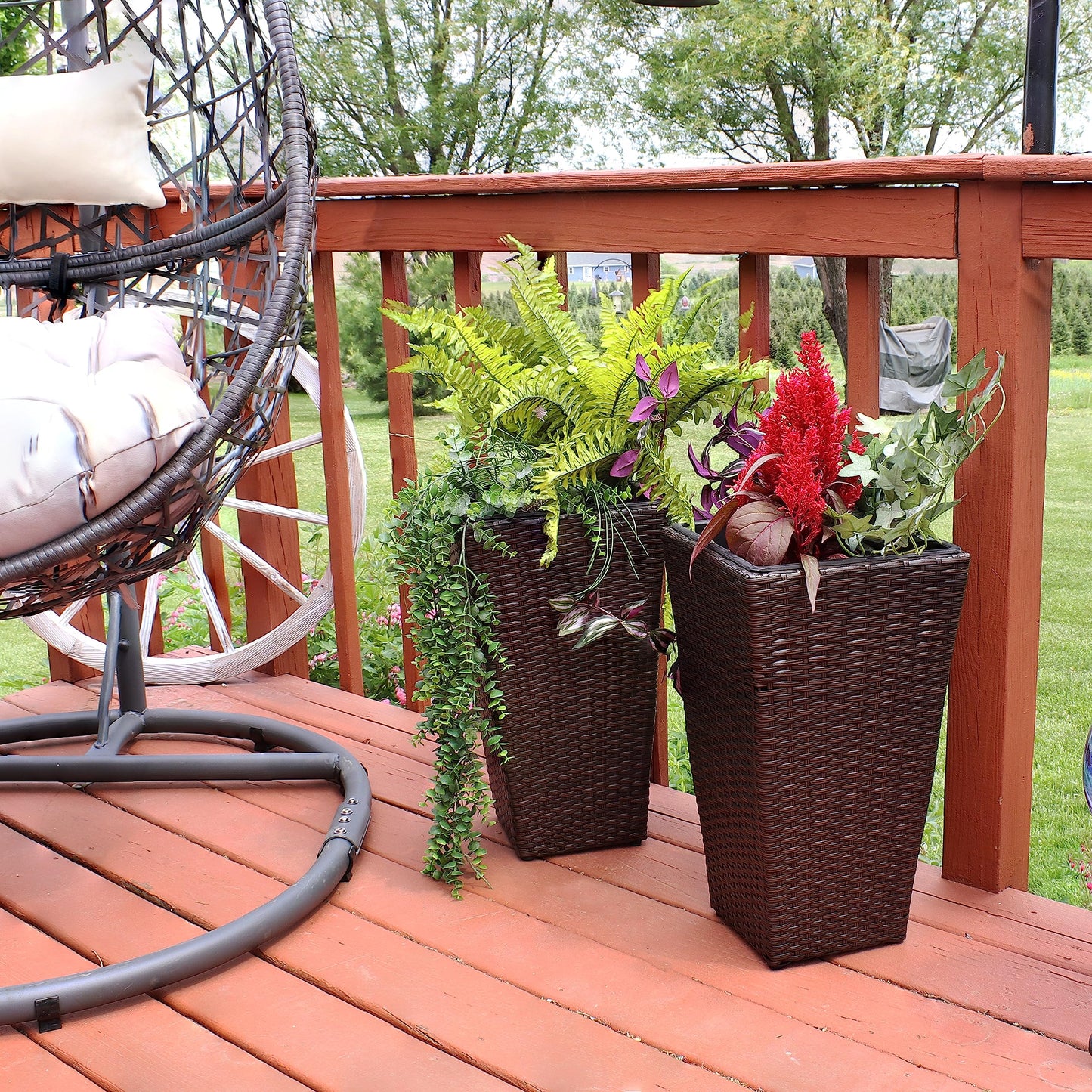 Sunnydaze Square Tall Wicker Outdoor Planter Set of 2 - Polyrattan Large Outdoor Planters for Porch, Patio or Garden - 20" Tall Plant Pots - Brown