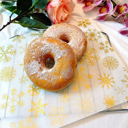 Suiwen Gold Snowflake Wax Paper Sheets Deli Wraps Tray&Basket Liner Deli Paper Wax Paper Baking Paper Colored Parchment Paper Greaseproof for Food (150), 25*22cm