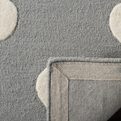 SAFAVIEH Area Rug 8x10 - Kids Collection - Large - Grey & Ivory, Handmade Wool, Polka Dot Pattern, Ideal for Bedroom, Playroom, Nursery, Boys & Girls Room (SFK904C)